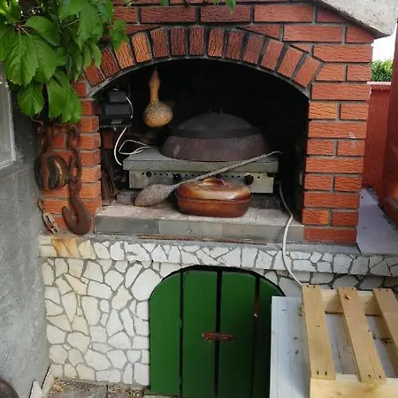Eneja Appartement Rab Town