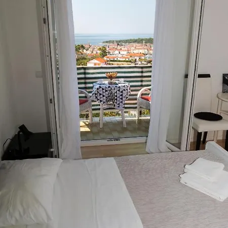 Eneja Appartement *