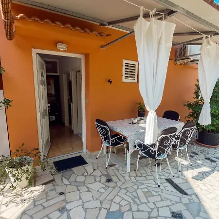 Eneja Appartement Rab Town